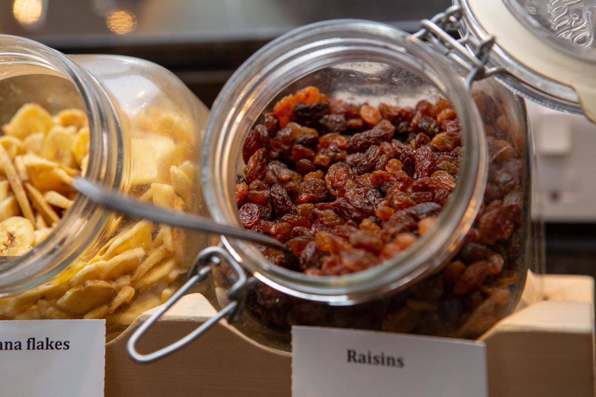 Doubletree By Hilton London Ealing Hotel Екстериор снимка